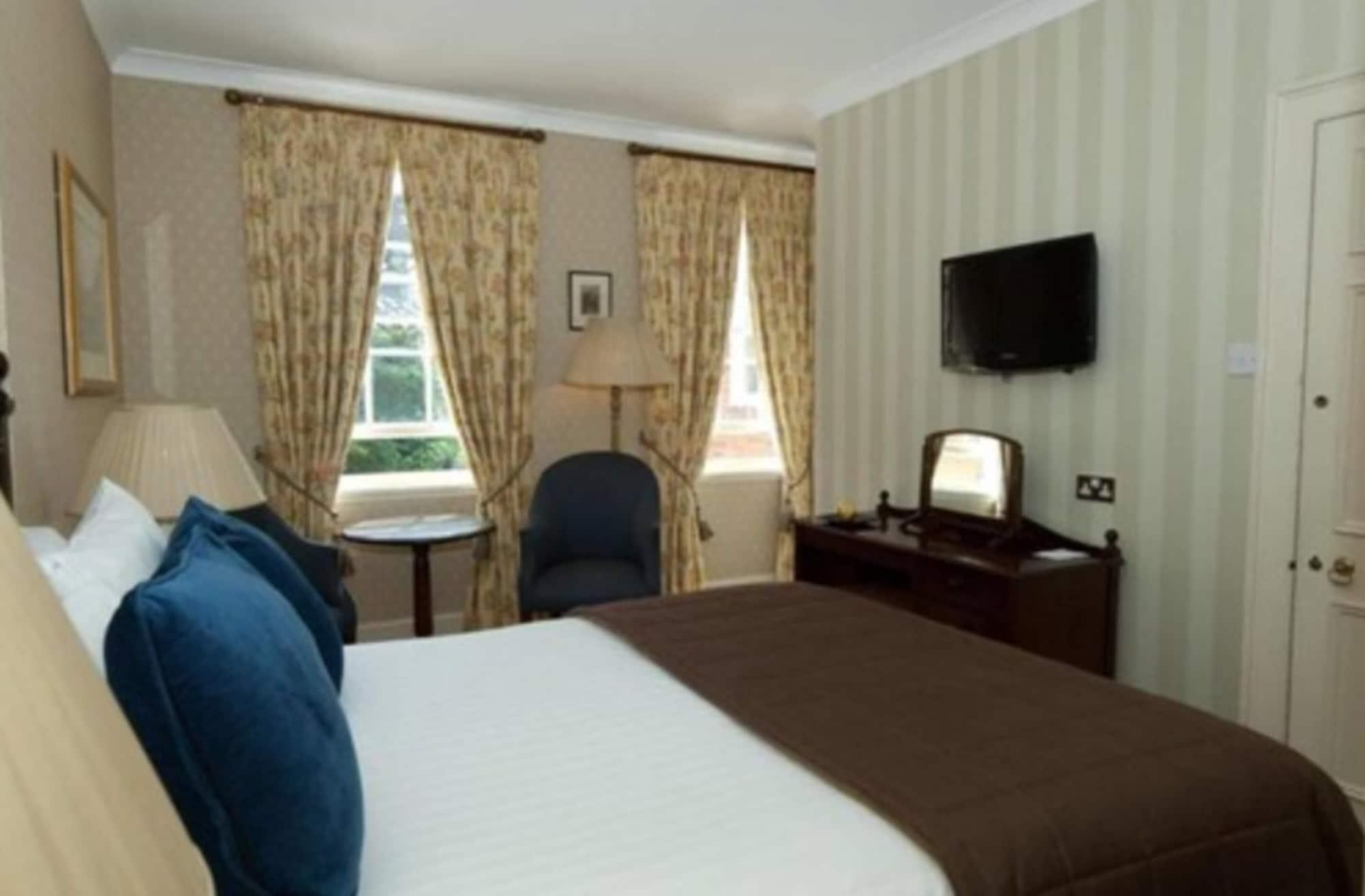 Flitwick Manor Hotel Exterior photo