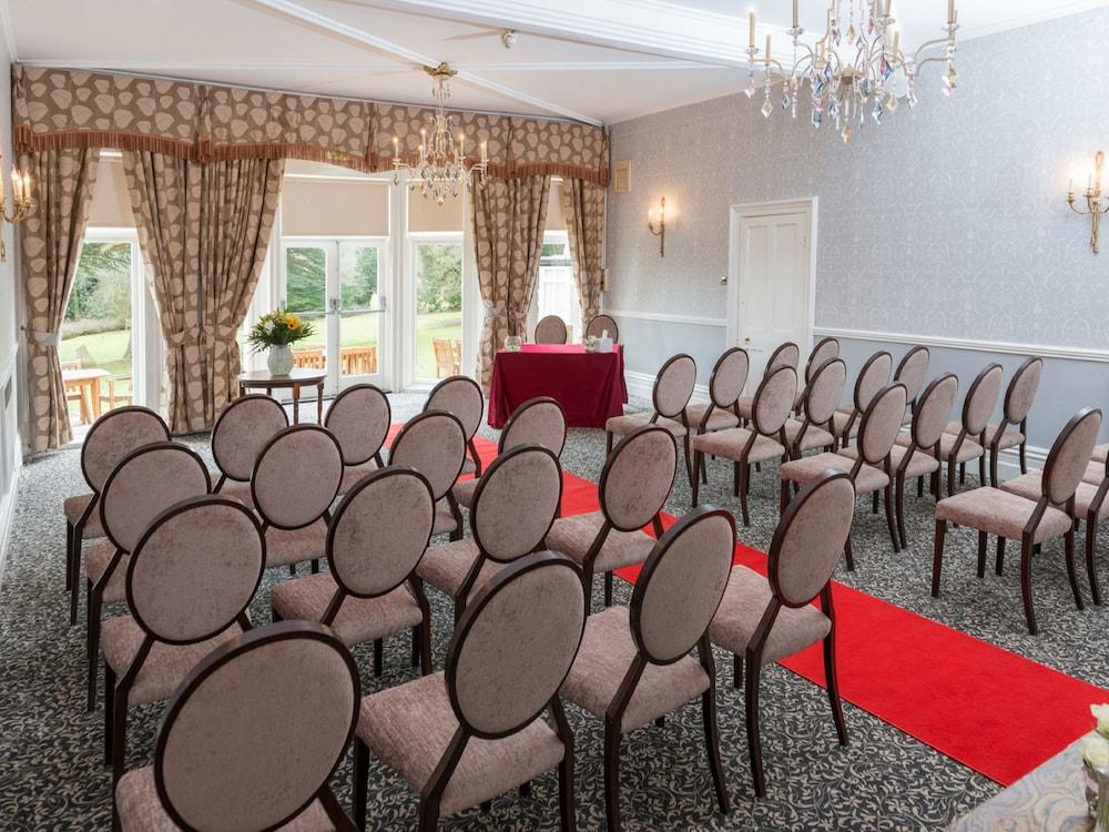 Flitwick Manor Hotel Exterior photo